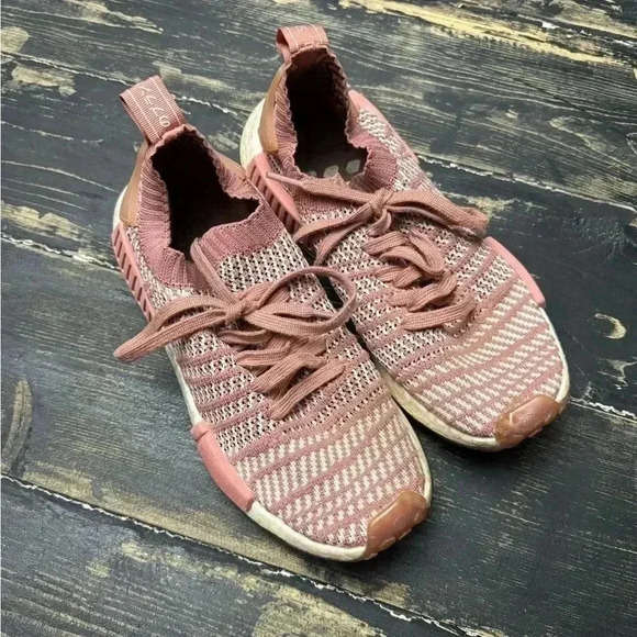 ADIDAS WOMENS NMD_R1 STLT Primeknit 'Ash Pink' - Picture 2 of 7